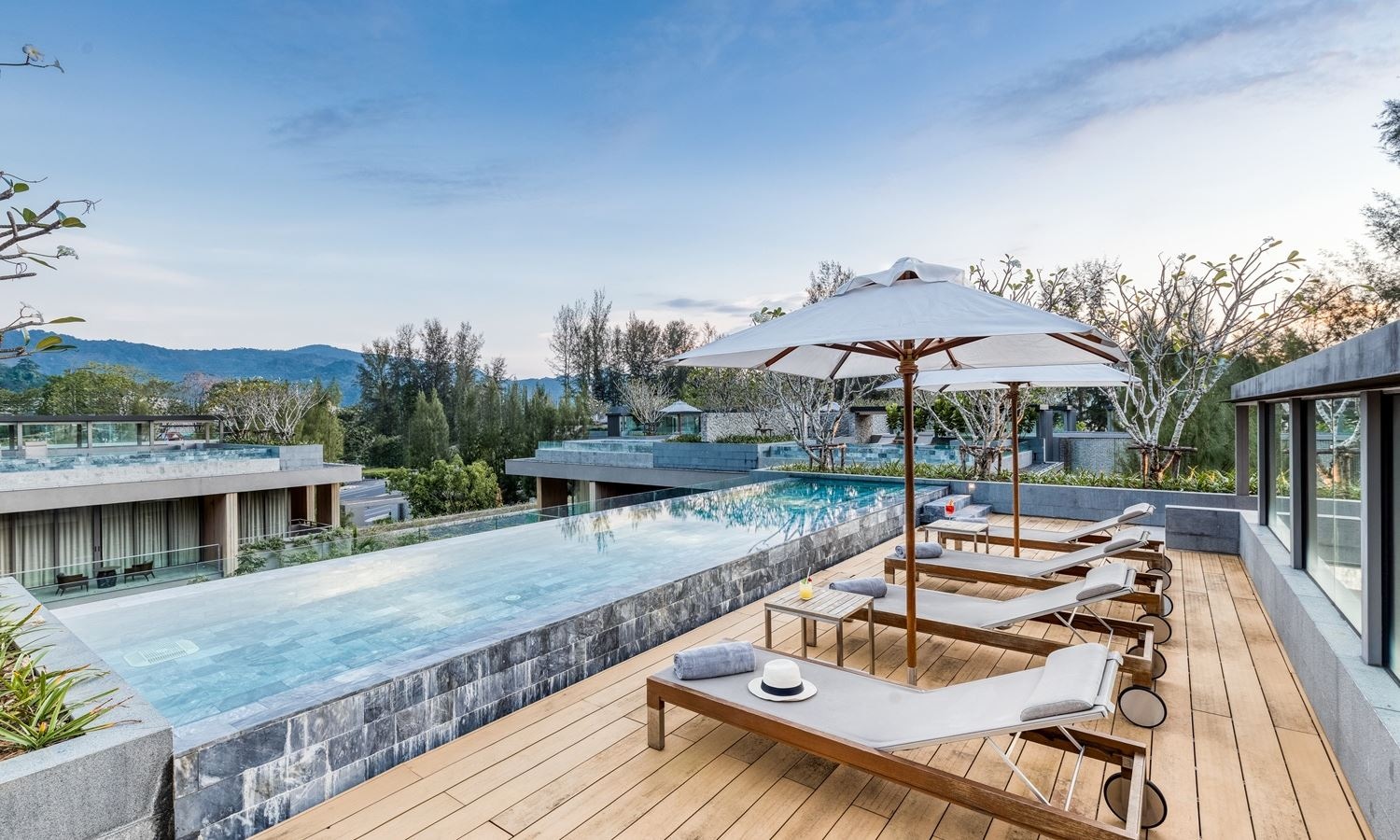 rooms-azure-pool-penthouse-2bedroom