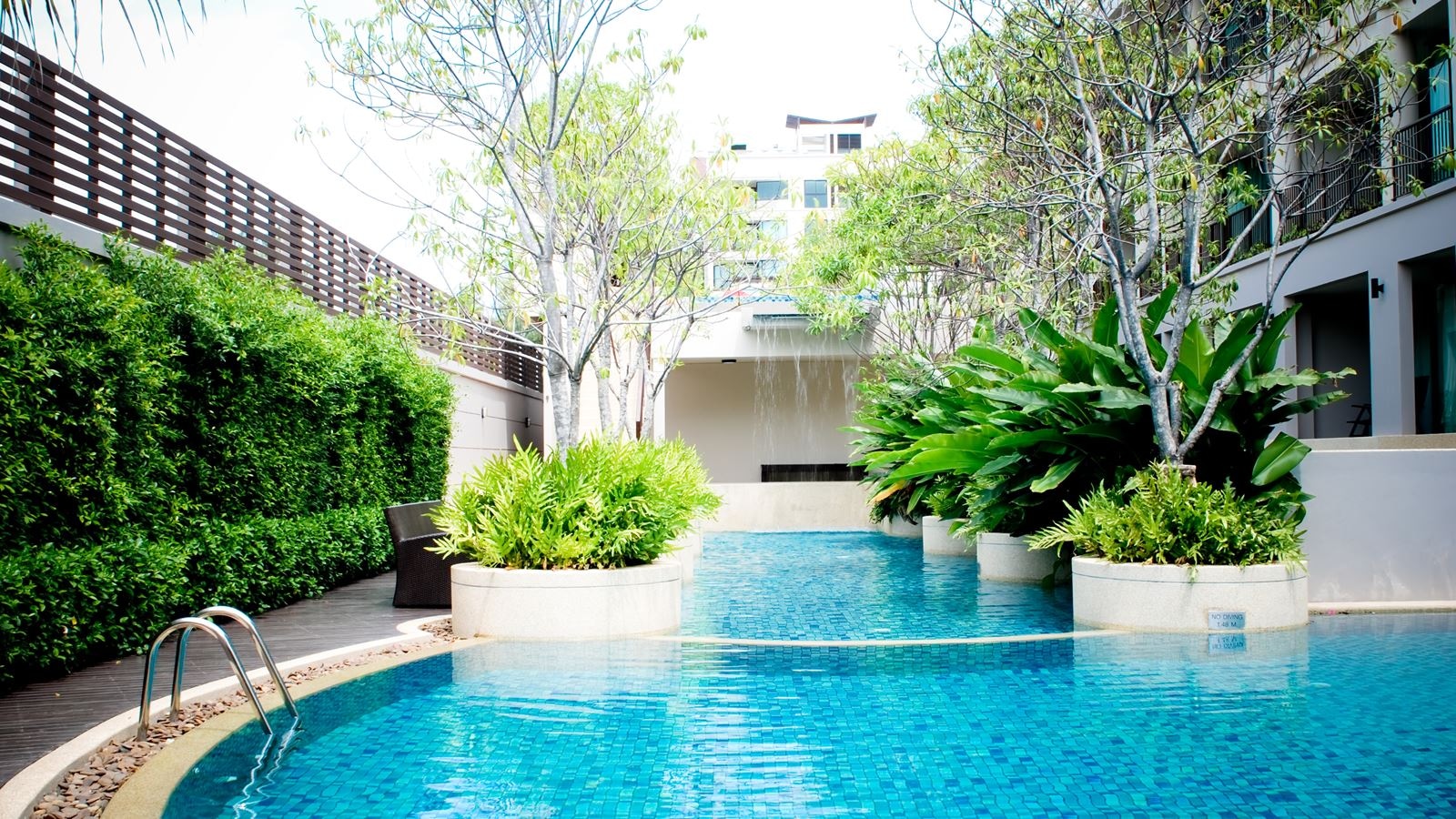 pools-outdoor-childrens-pool