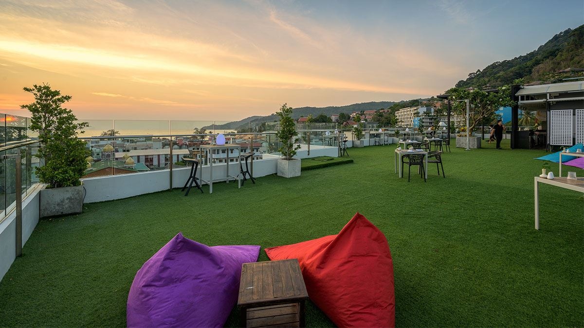 restaurants-the-zenith-sky-lounge