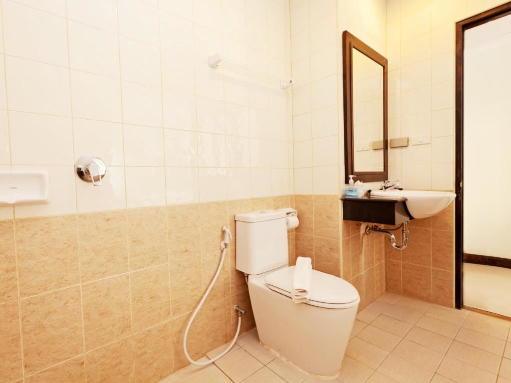 rooms-deluxe-room-run-of-house