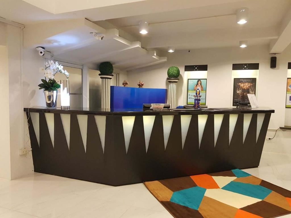 general-main-building