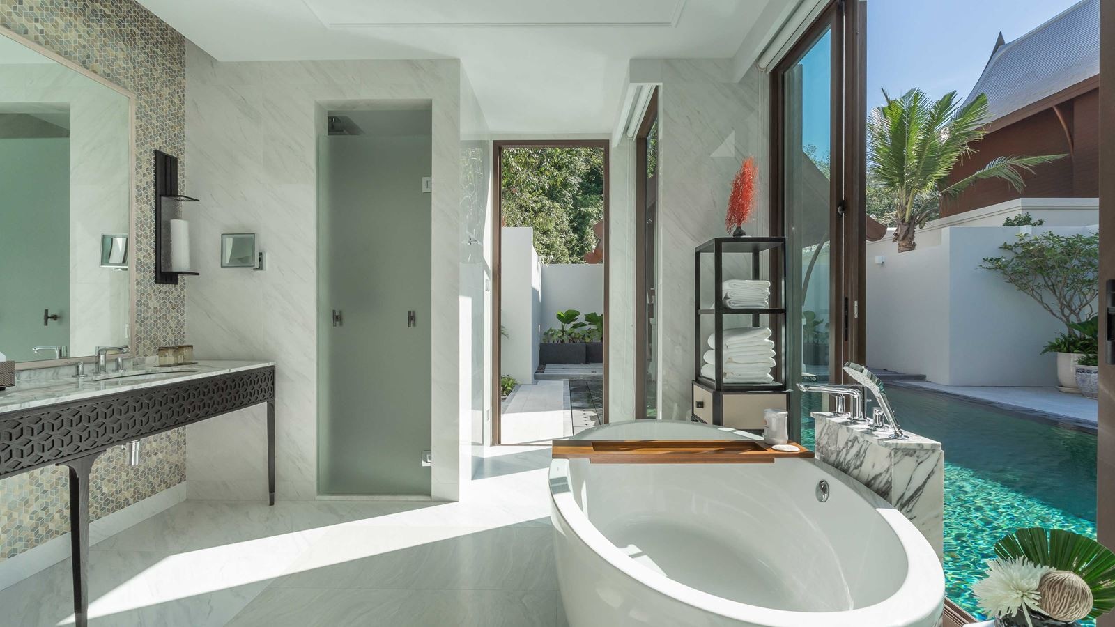 rooms-1-bedroom-villa-club-lounge-access