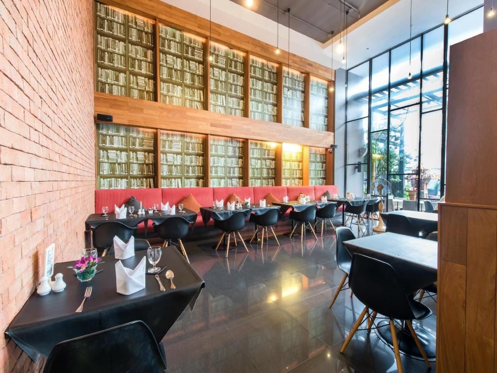 restaurants-cross-bar