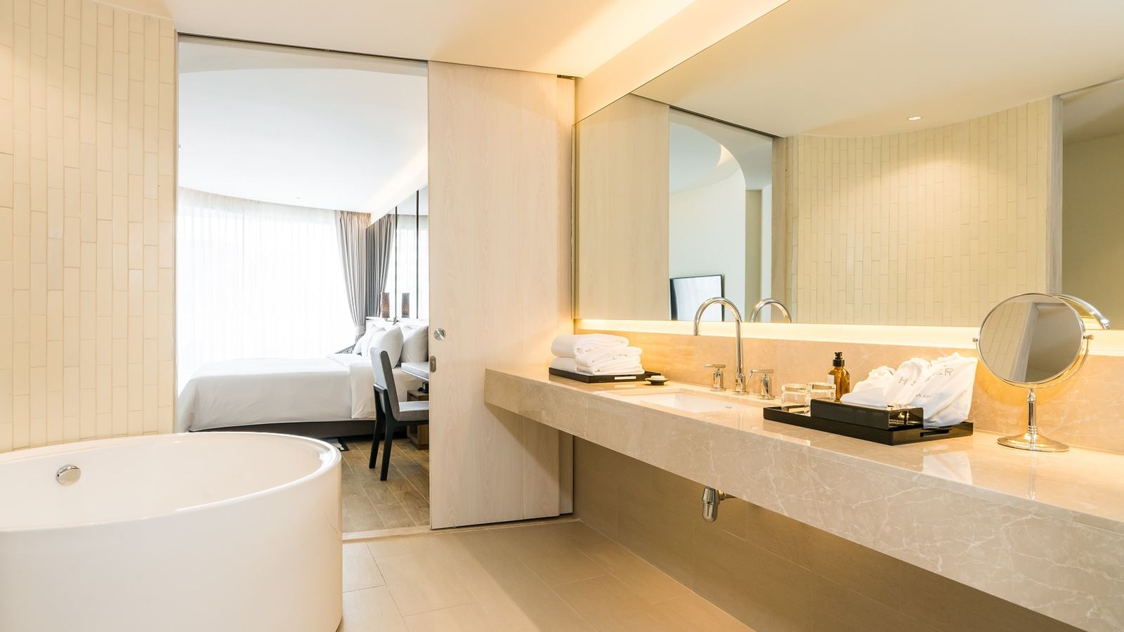 rooms-seaview-grand-deluxe