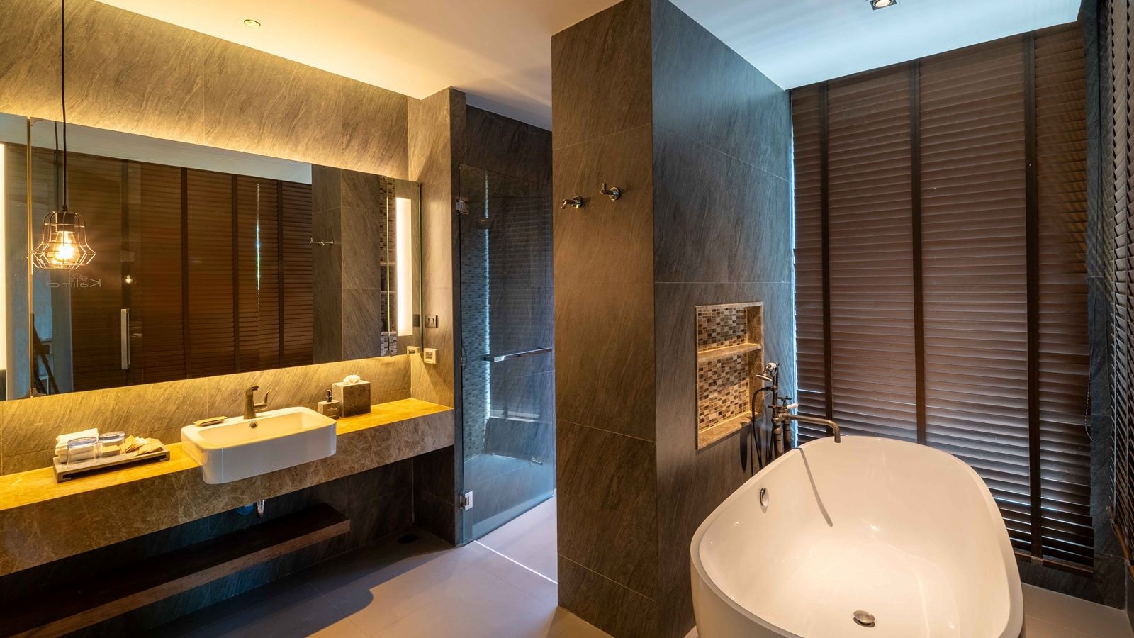 rooms-two-bedroom-suites