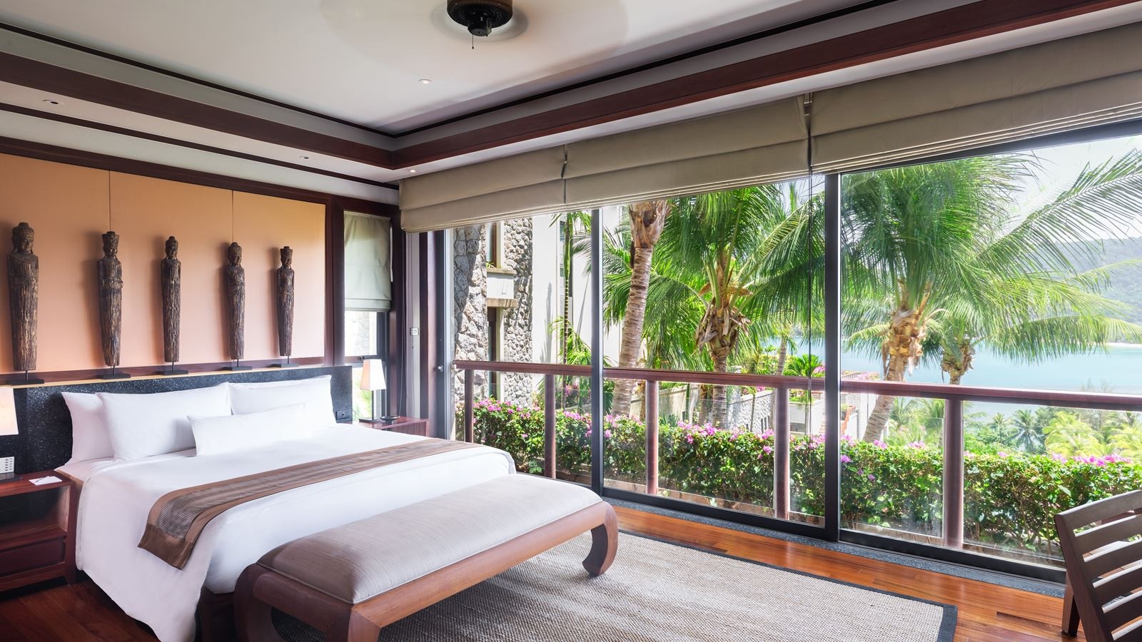 rooms-2-bedroom-terrace-suite