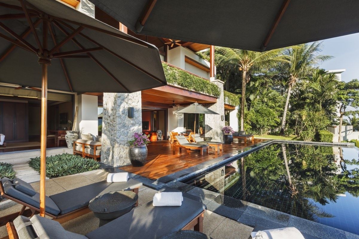 rooms-4-bedroom-pool-suite