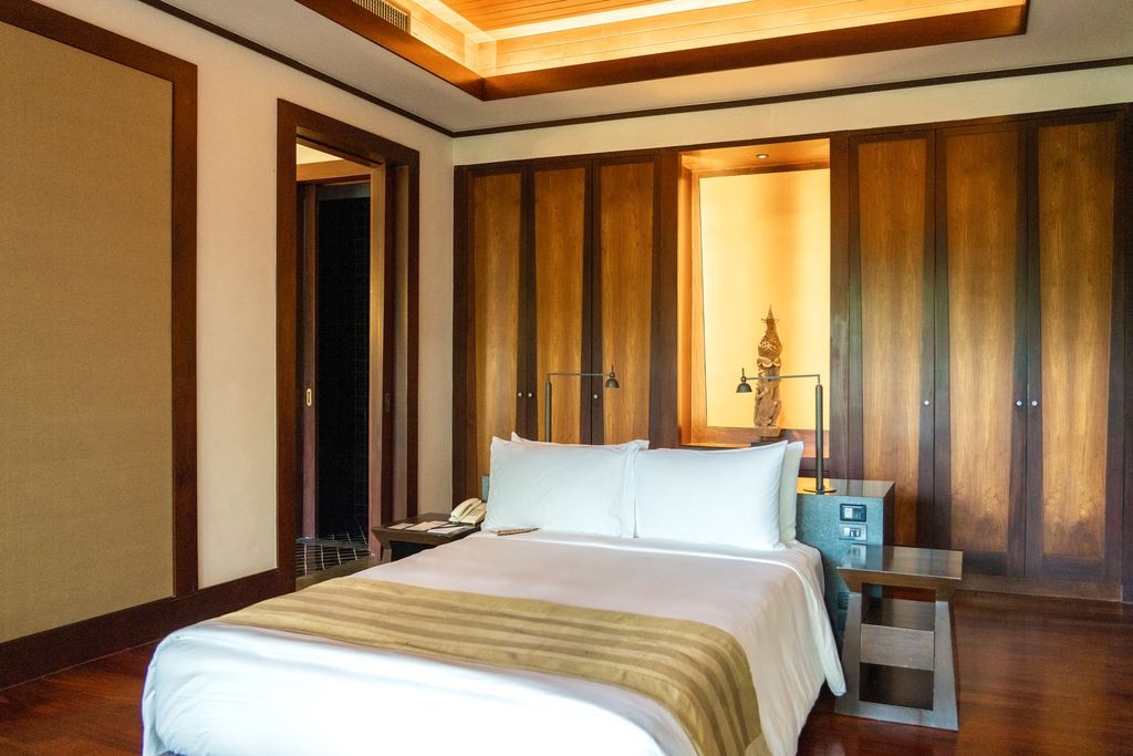 rooms-3-bedroom-pool-villas