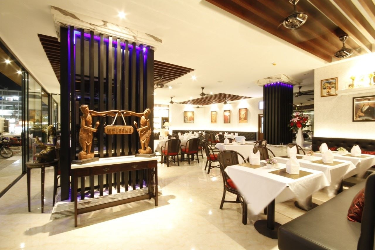 restaurants-hemingways-silk-restaurant