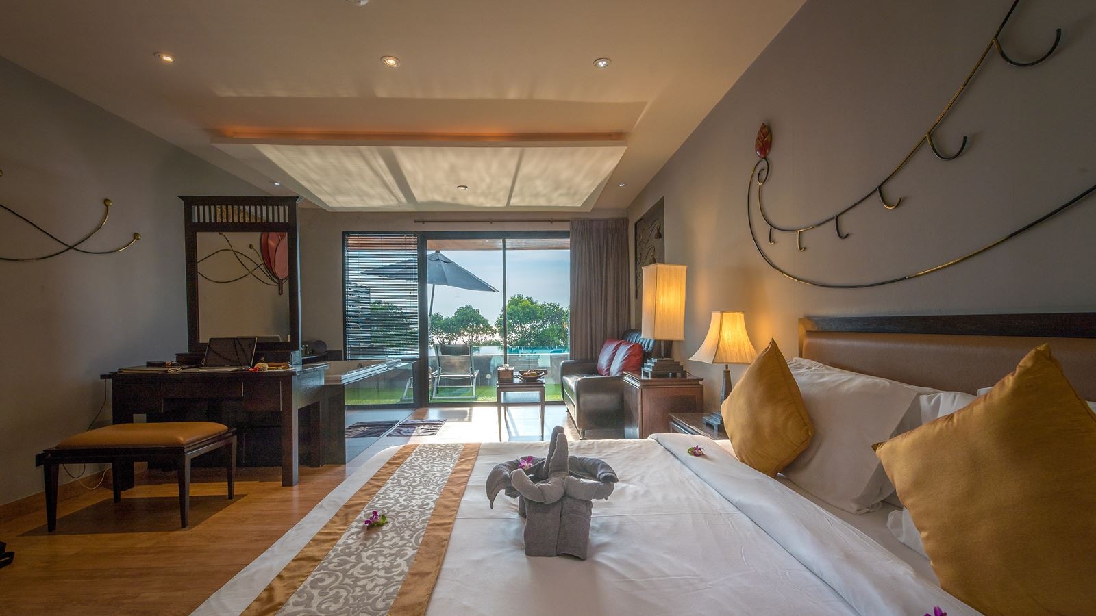 rooms-deluxe-with-pool-access-ocean-view