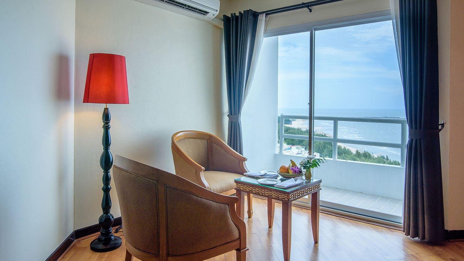 rooms-premier-sea-view-room