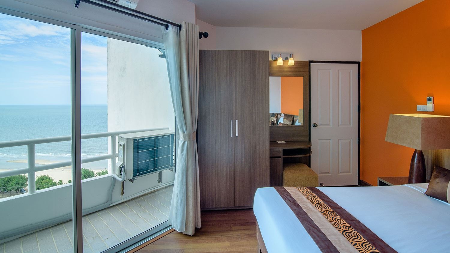 rooms-executive-family-ocean-view-suite