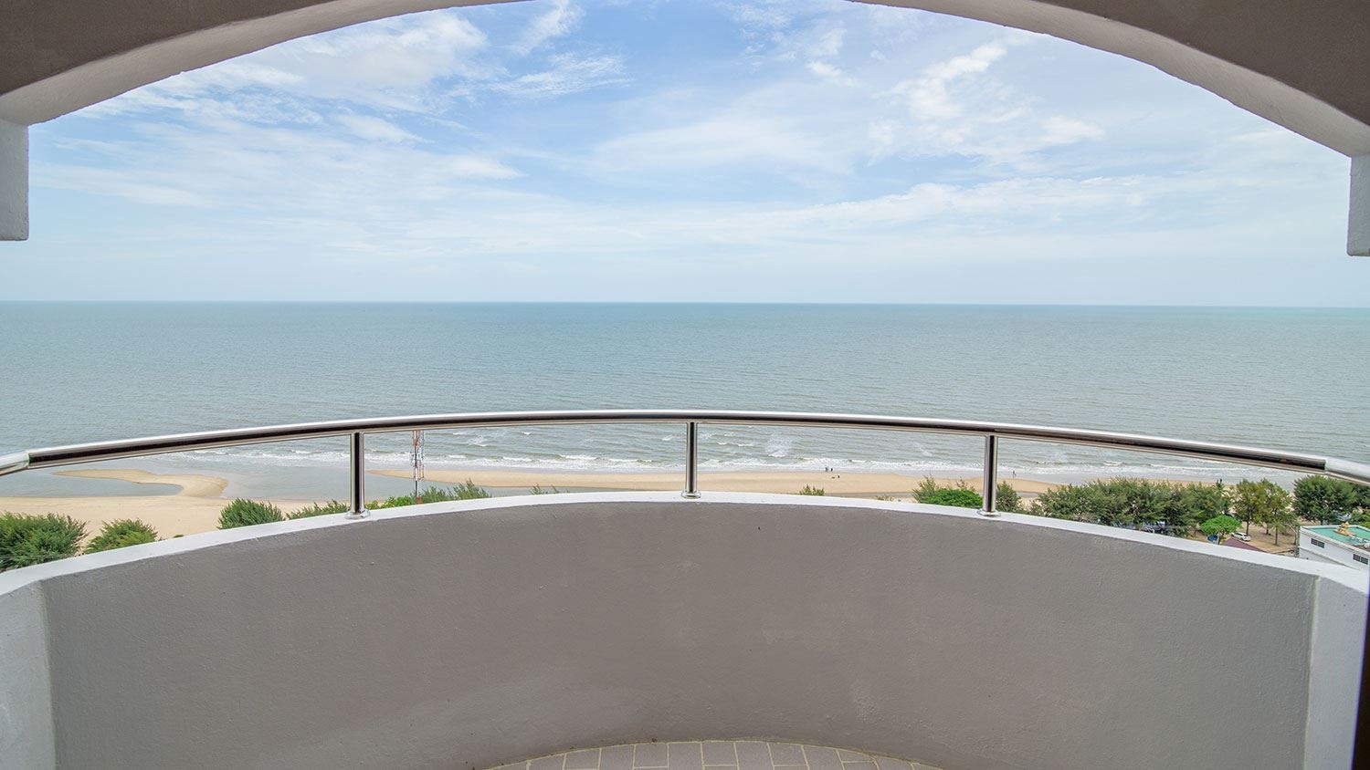 rooms-executive-family-ocean-view-suite