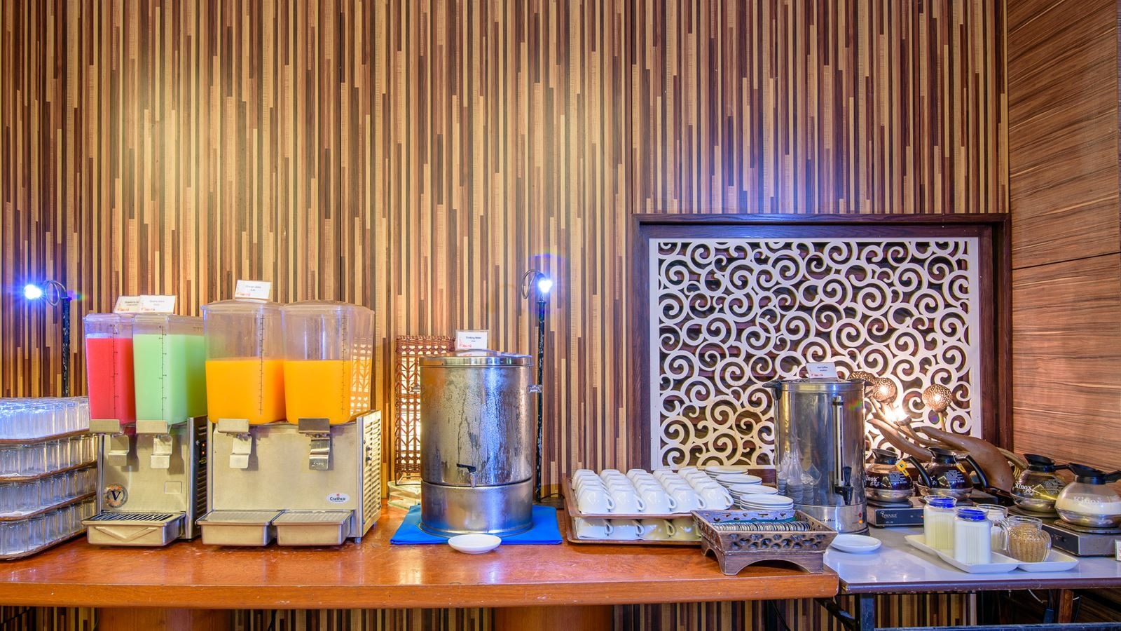 restaurants-coral-restaurant