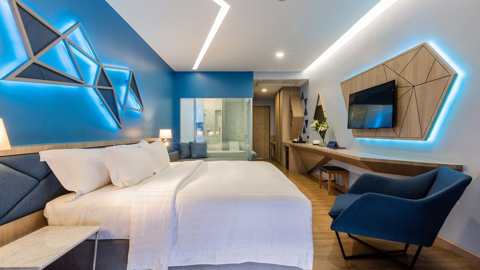 rooms-deluxe-plunge-pool-with-jacuzzi