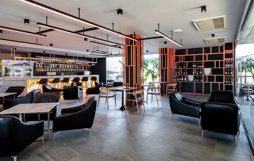 bars-bluewave-pool-bar