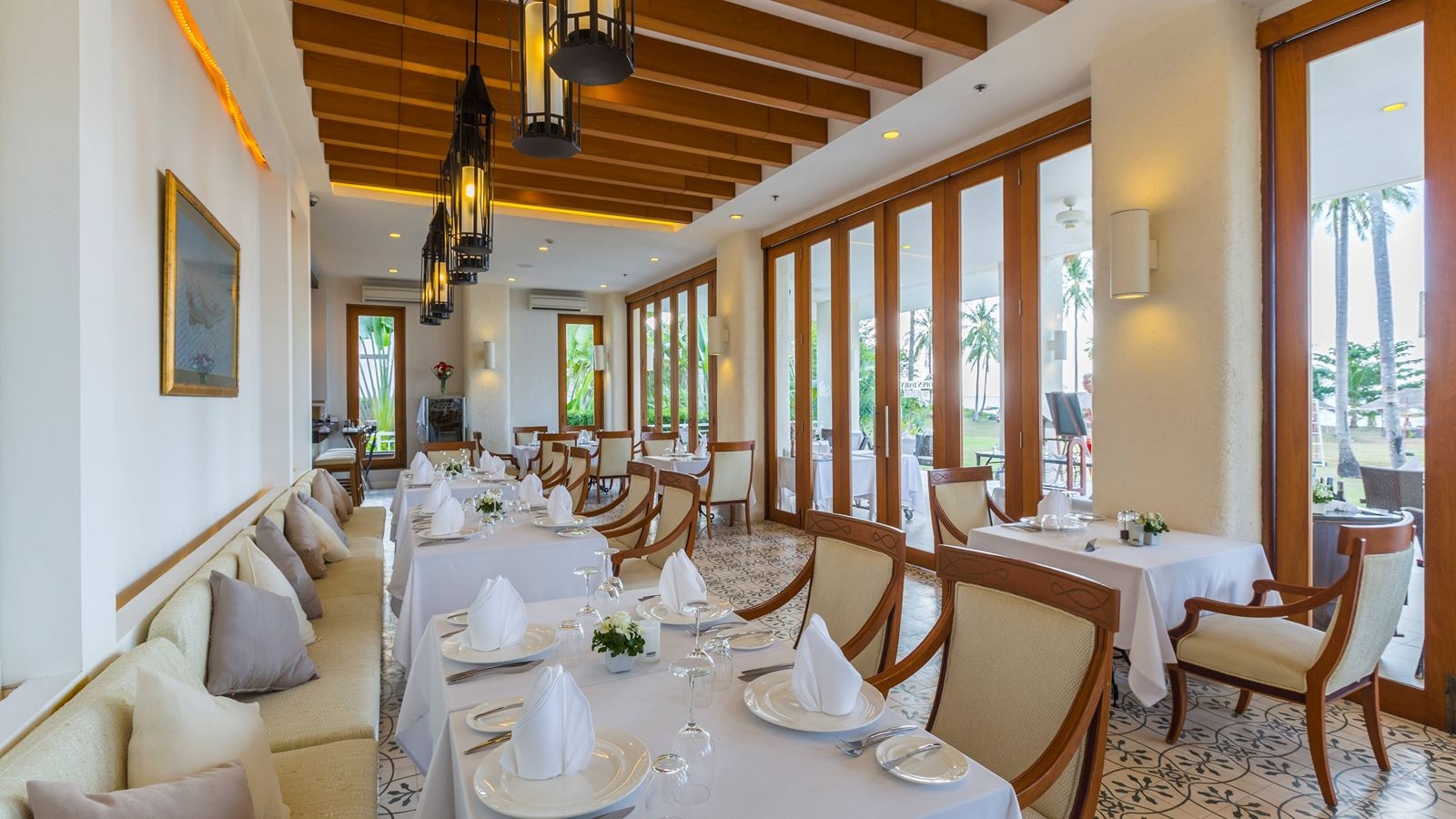 restaurants-the-similan-restaurant