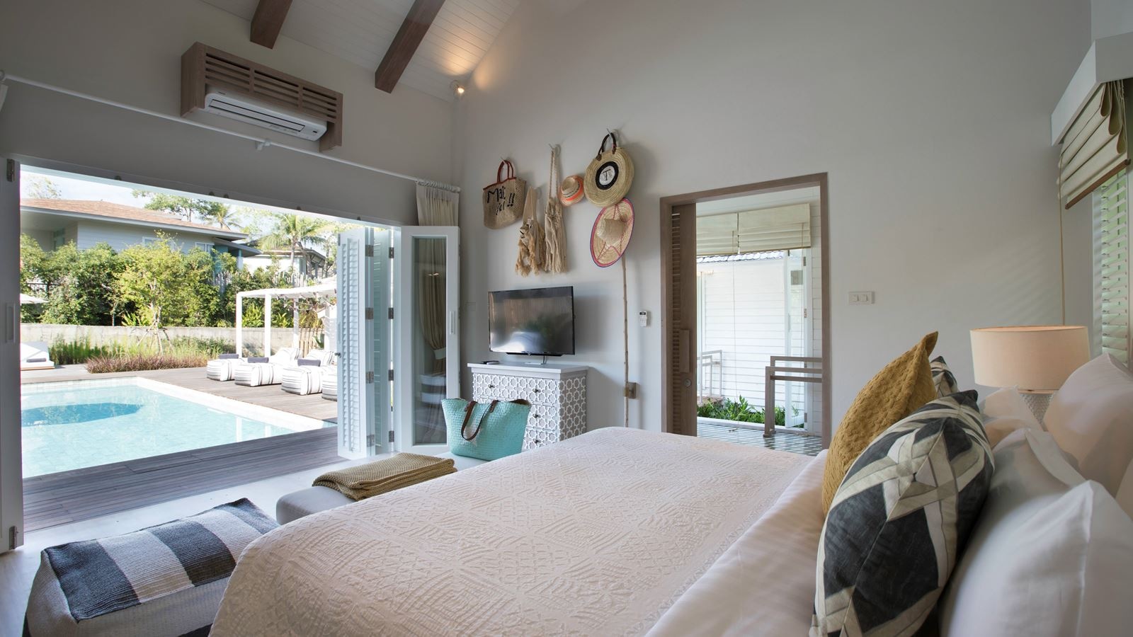 rooms-baan-yu-yen-two-bedroom-villa