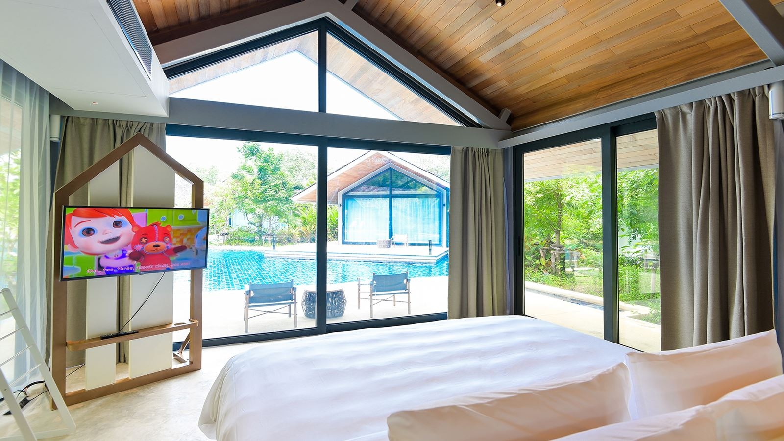 rooms-onebedroom-villa-pool-access