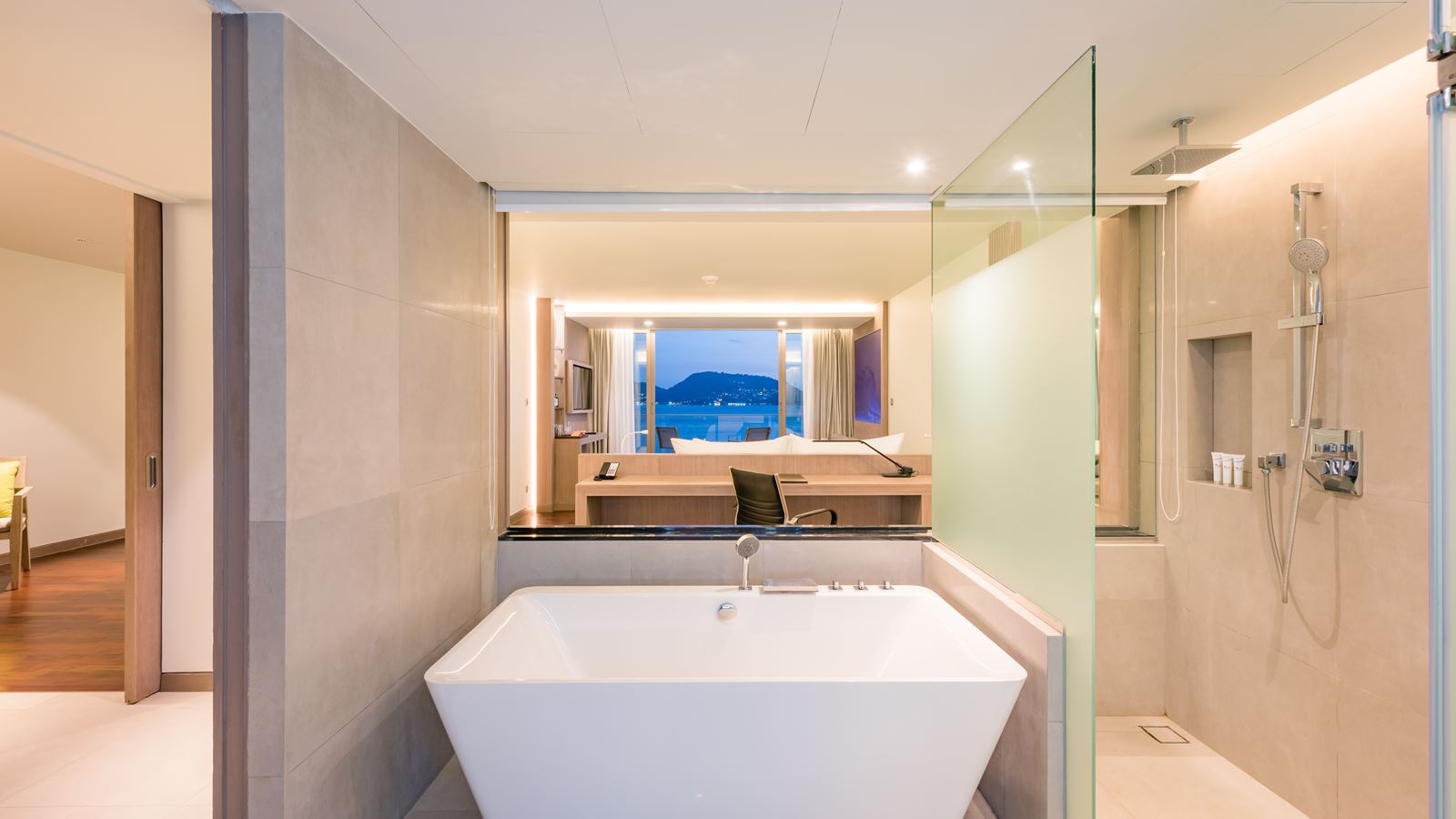 rooms-grand-ocean-suite