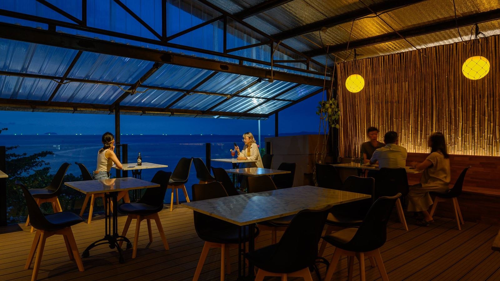 restaurants-sky-terrace