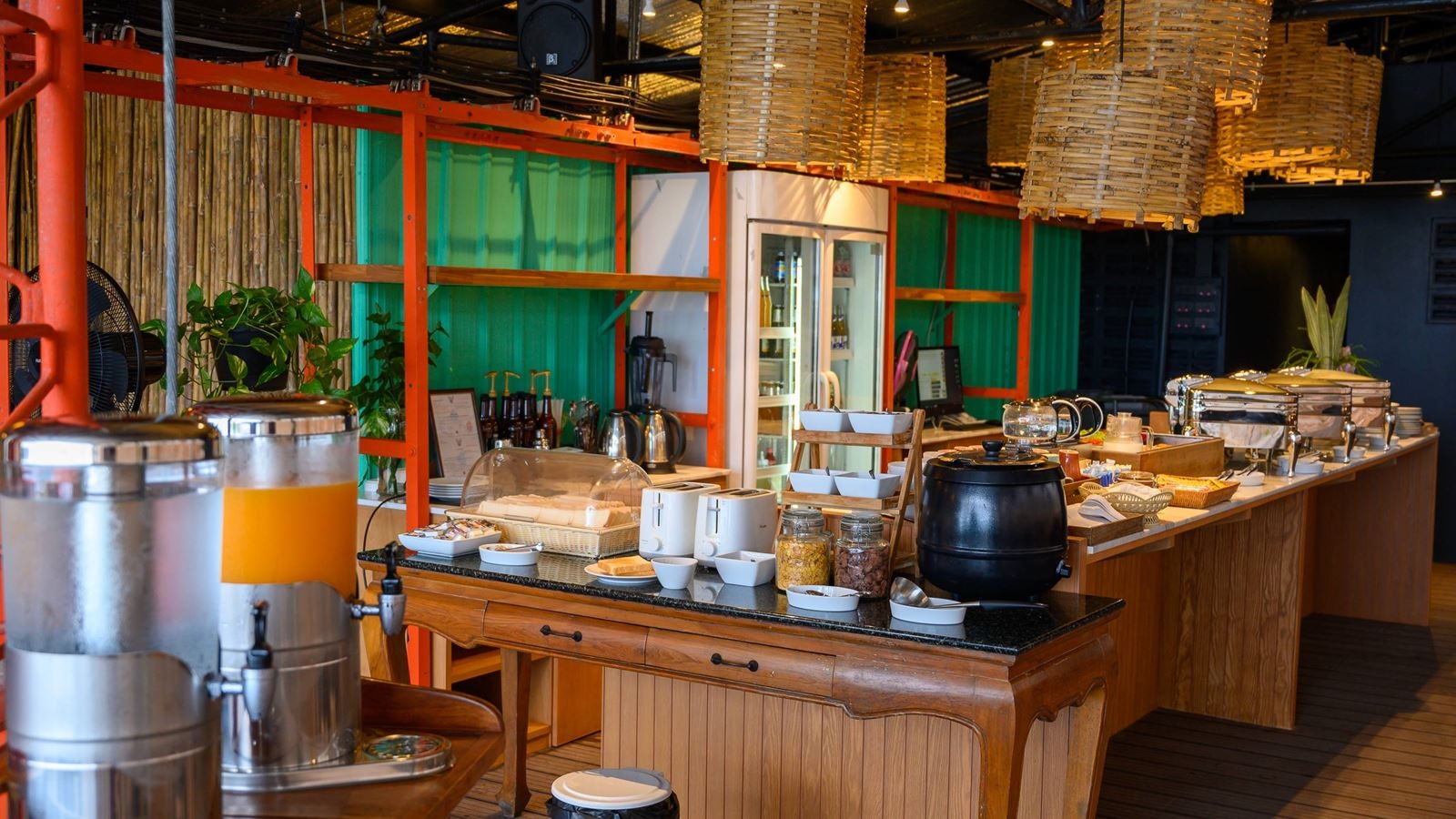 restaurants-sky-terrace