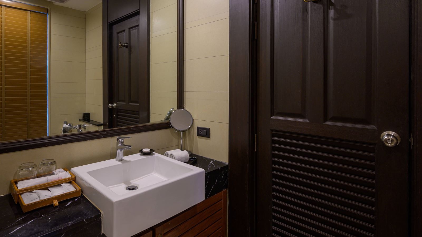 rooms-deluxe-seaview