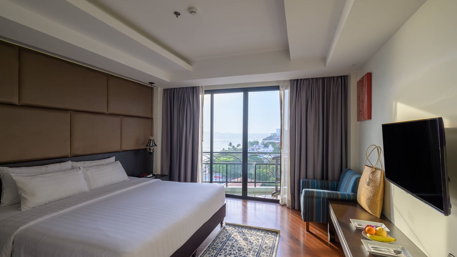 rooms-deluxe-seaview