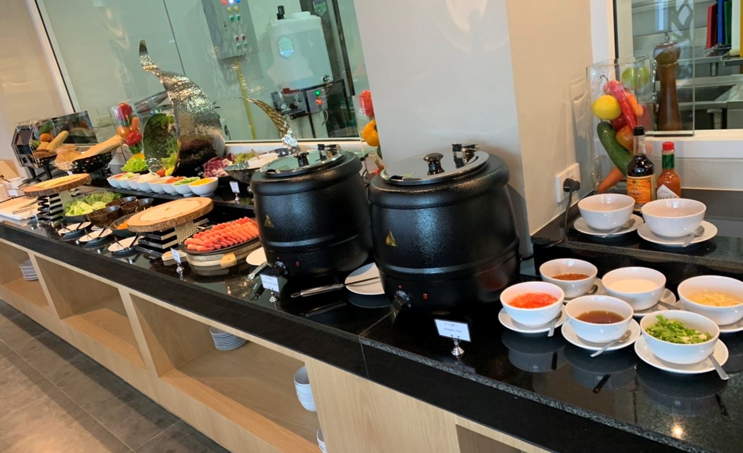 restaurants-rainbow-bubble-restaurant