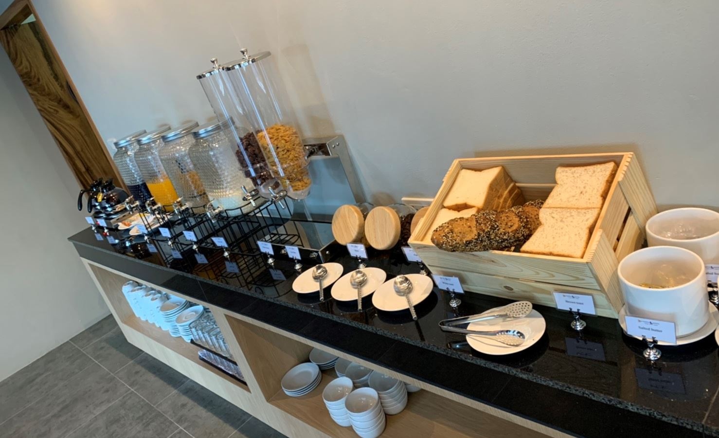 restaurants-rainbow-bubble-restaurant