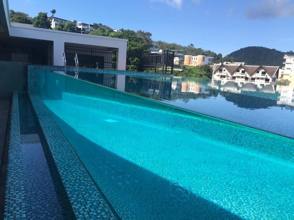 bars-mermaid-pool-bar