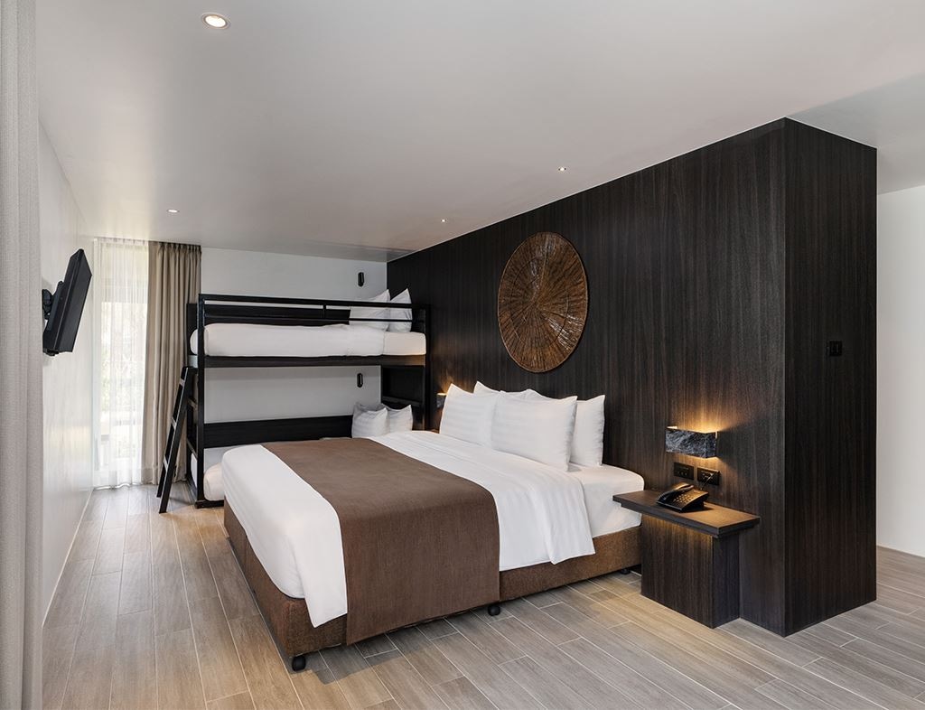 rooms-family-with-bunk-bed