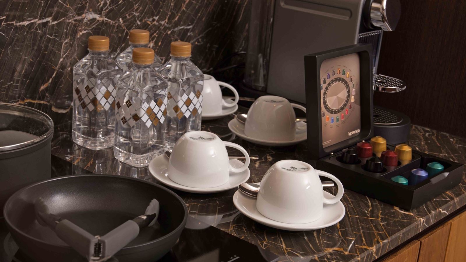 rooms-premium-apartment-room