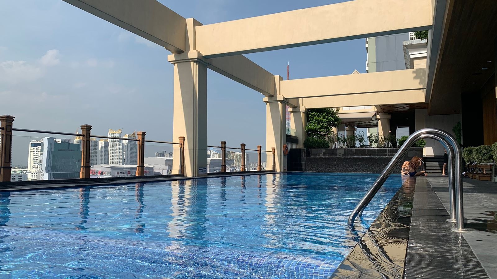 pools-outdoor--indoor-pool