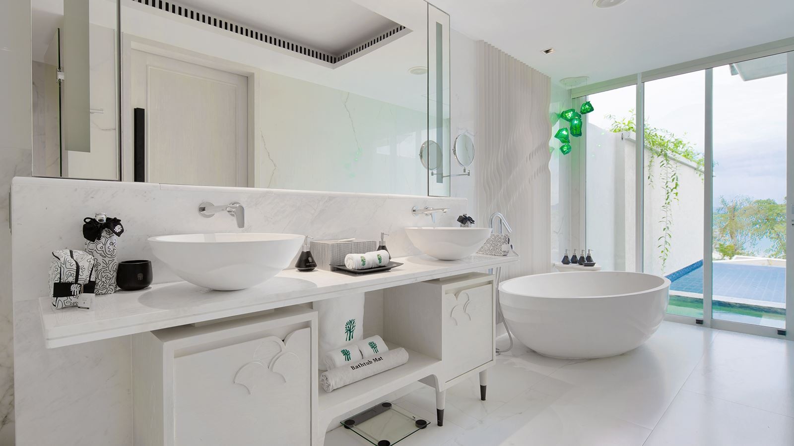 rooms-partial-ocean-pool-suite