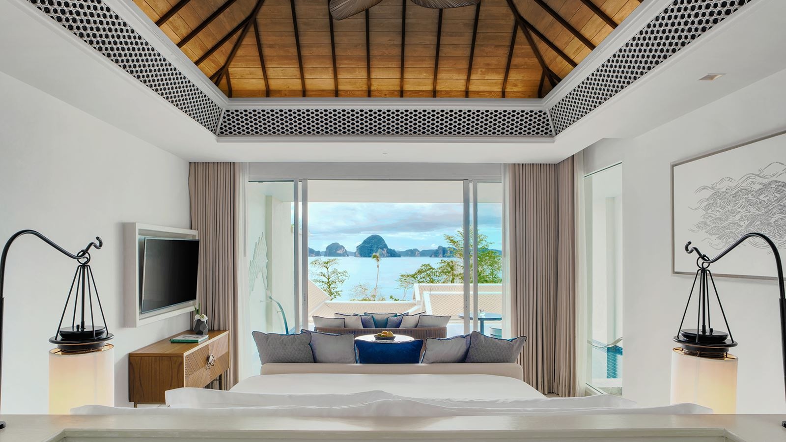 rooms-partial-ocean-pool-suite