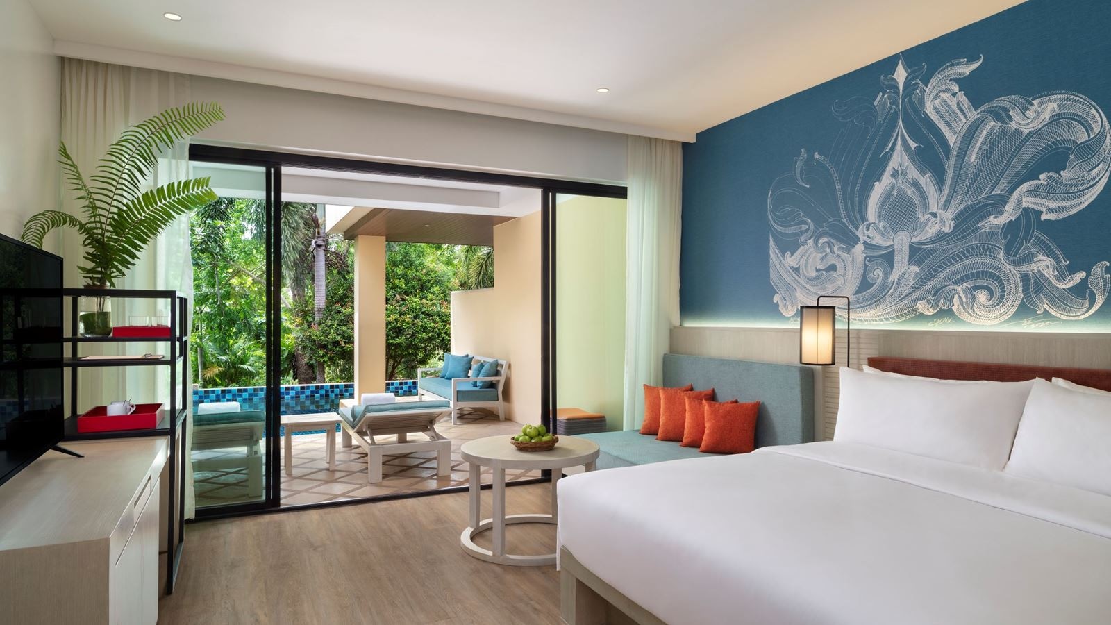 rooms-avani-pool-access-room