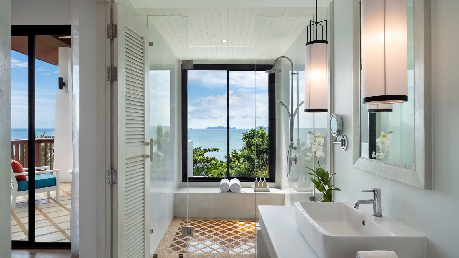 rooms-avani-superior-sea-view-room