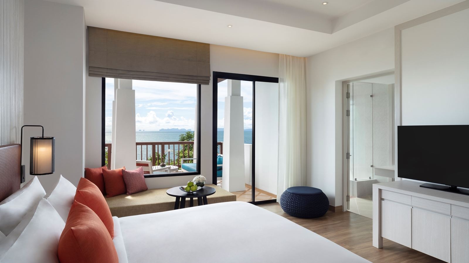 rooms-avani-superior-sea-view-room