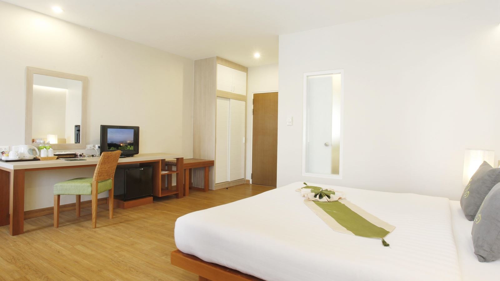 rooms-superior-no-view-room