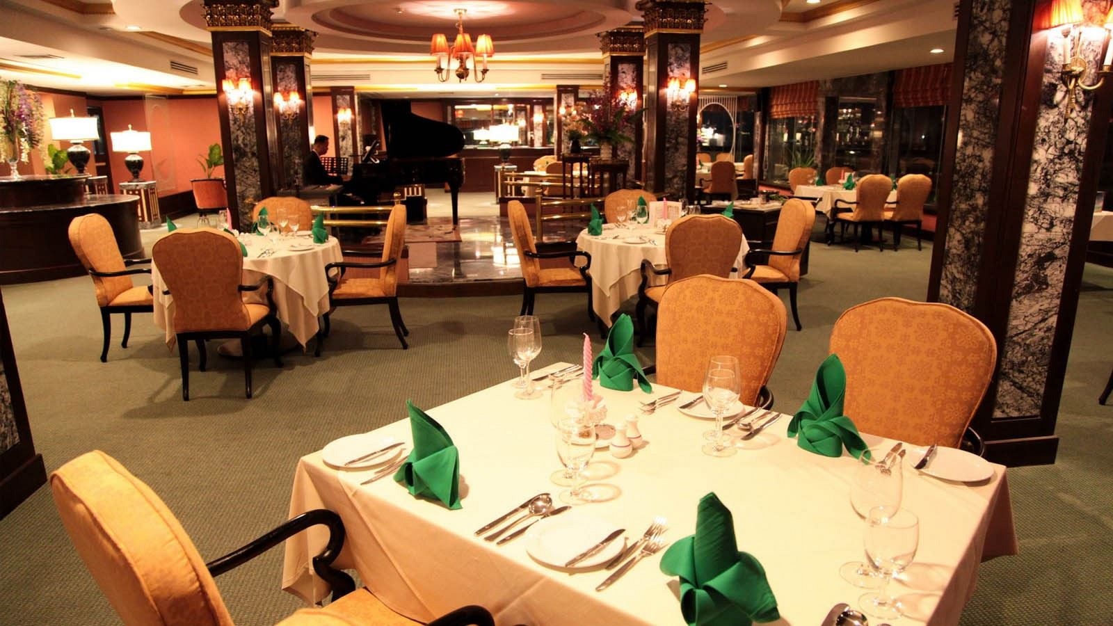 restaurants-roof-top-steak-house