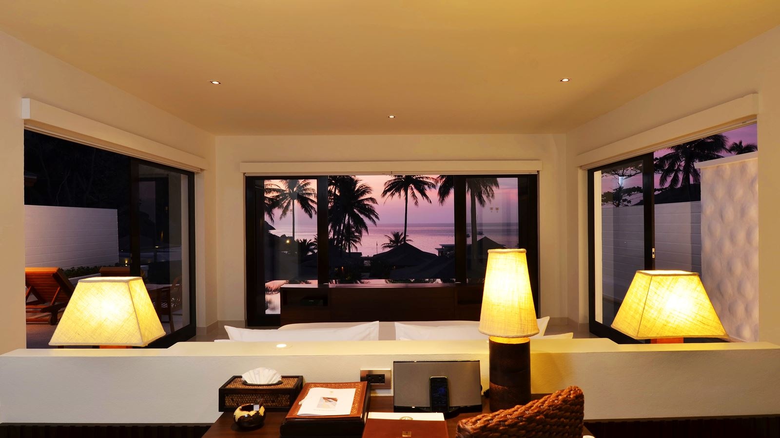 rooms-2-bedroom-grand-pool-suite