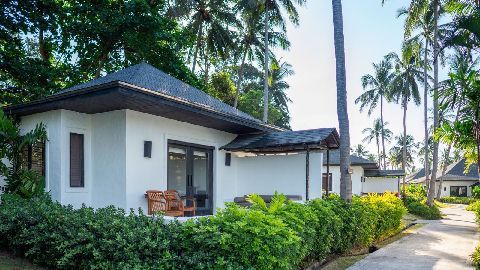 rooms-deluxe-villa-garden-view