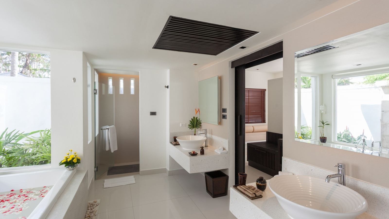 rooms-grand-deluxe-pool-villa-with-partial