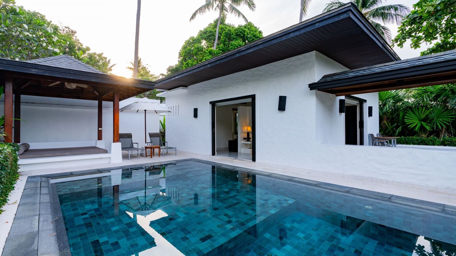 rooms-grand-deluxe-premium-pool-villa-with-seaview