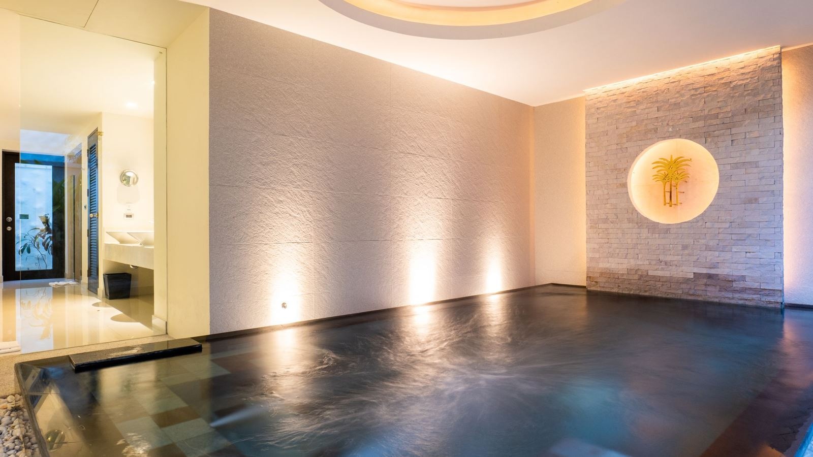 rooms-spa-pool-suite