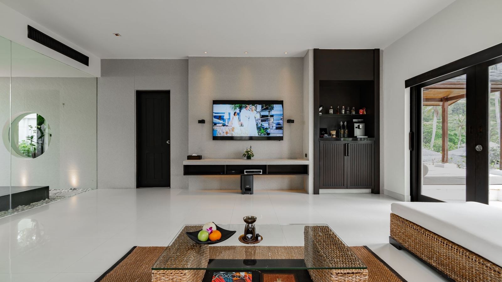 rooms-junior-pool-suite