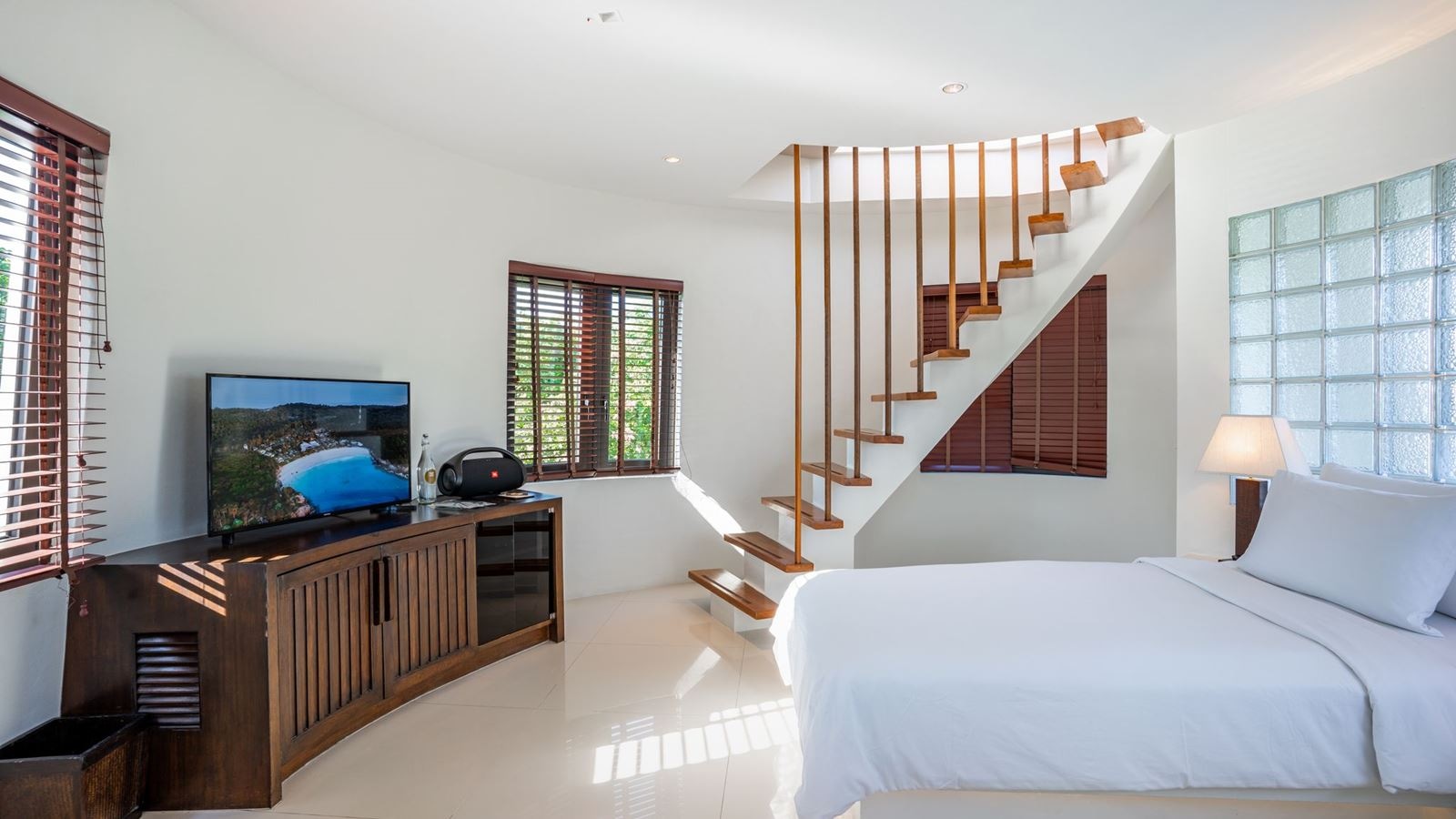 rooms-the-lighthouse