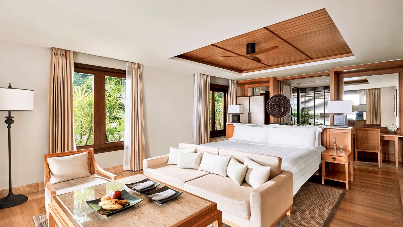 rooms-ocean-view-pool-junior-suite