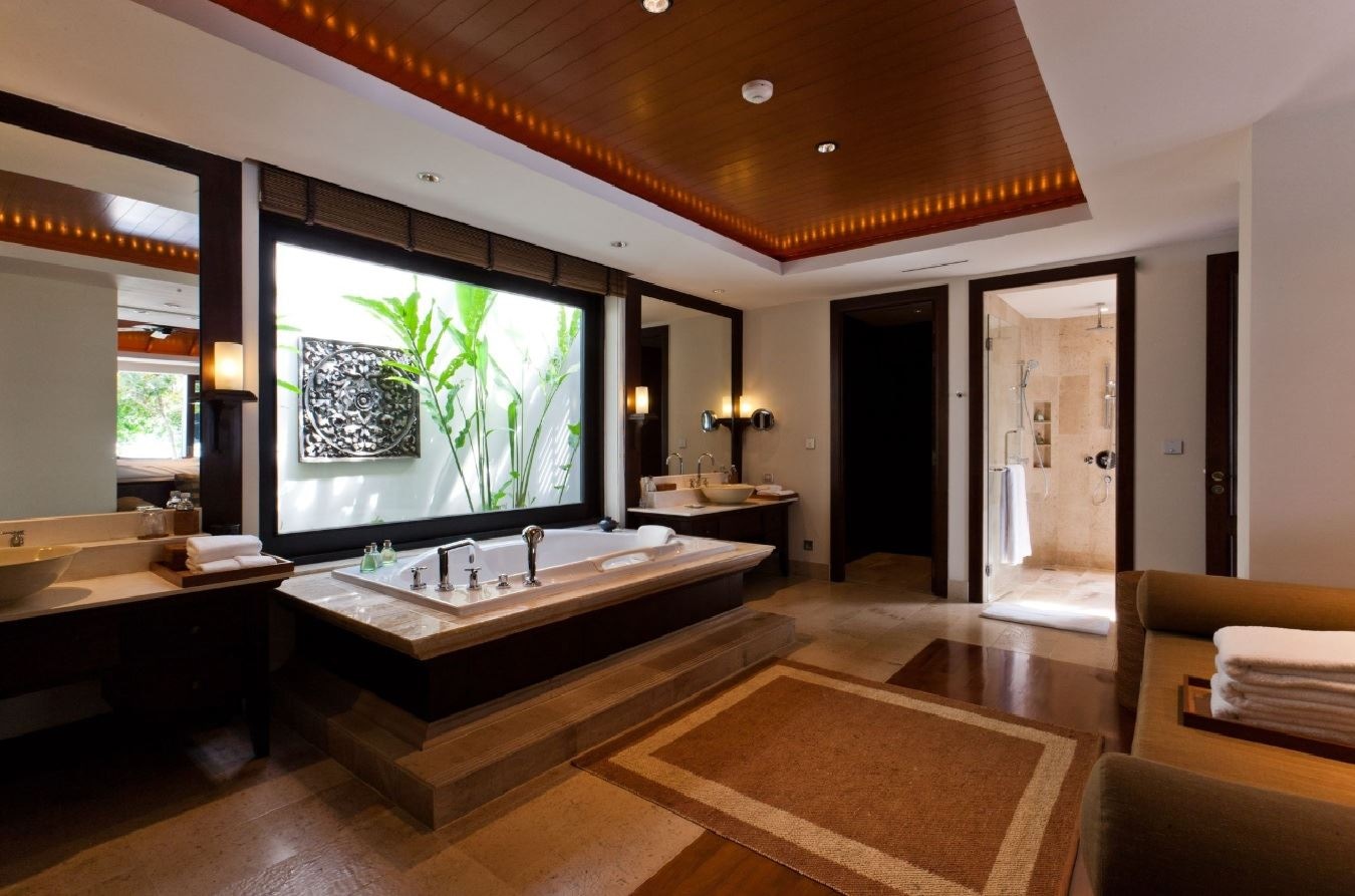 rooms-4-bedroom-ocean-front-residence